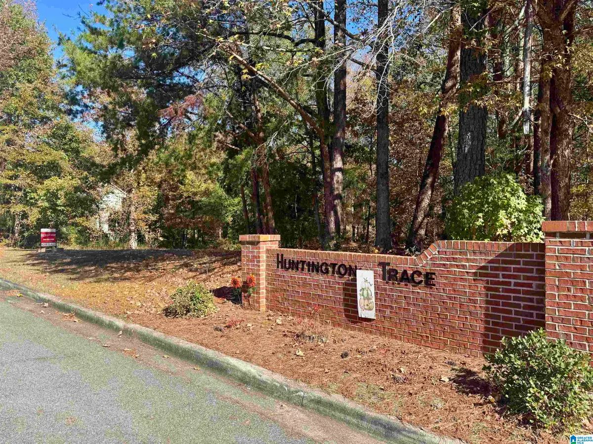 188 HUNTINGTON TRACE, Anniston, AL 36207 - Image #1