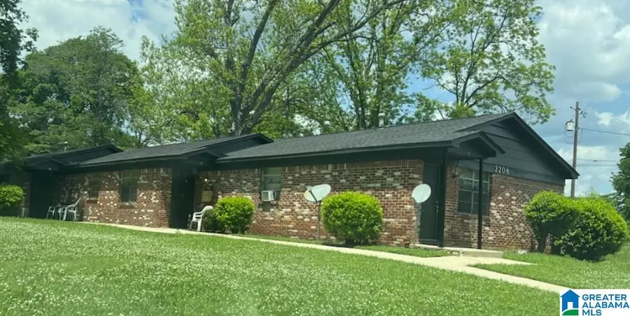 2208 AVENUE G, Birmingham, AL 35218 - Image #2