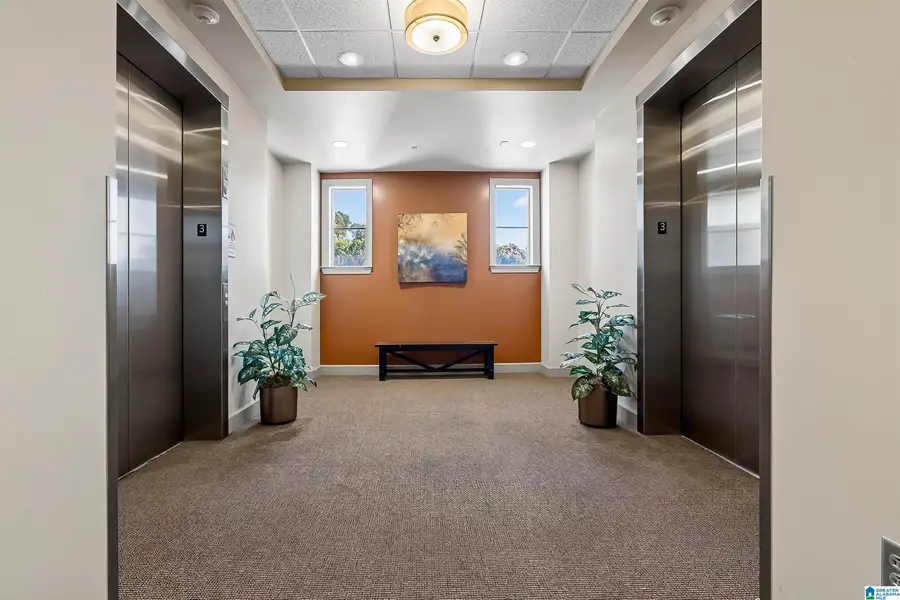 1040 BROADWAY PARK, Homewood, AL 35209 - Image #2