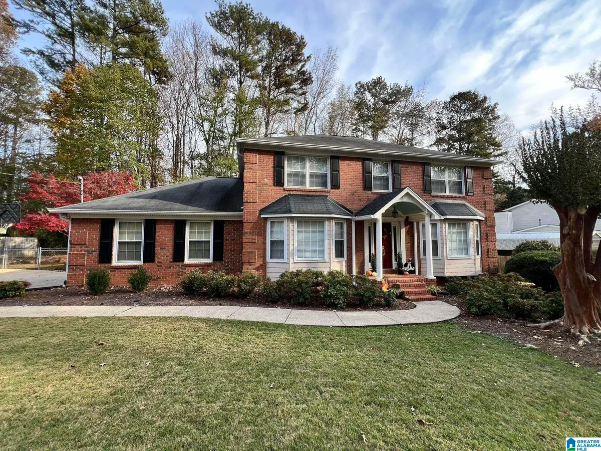 823 BROOKHAVEN ROAD, Anniston, AL 36207 - Image #1