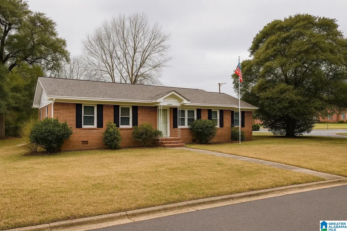 130 HOWARD AVENUE, Eutaw, AL 35462 - Image #1