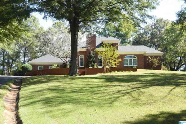 810 DEARMANVILLE DRIVE N, Anniston, AL 36207