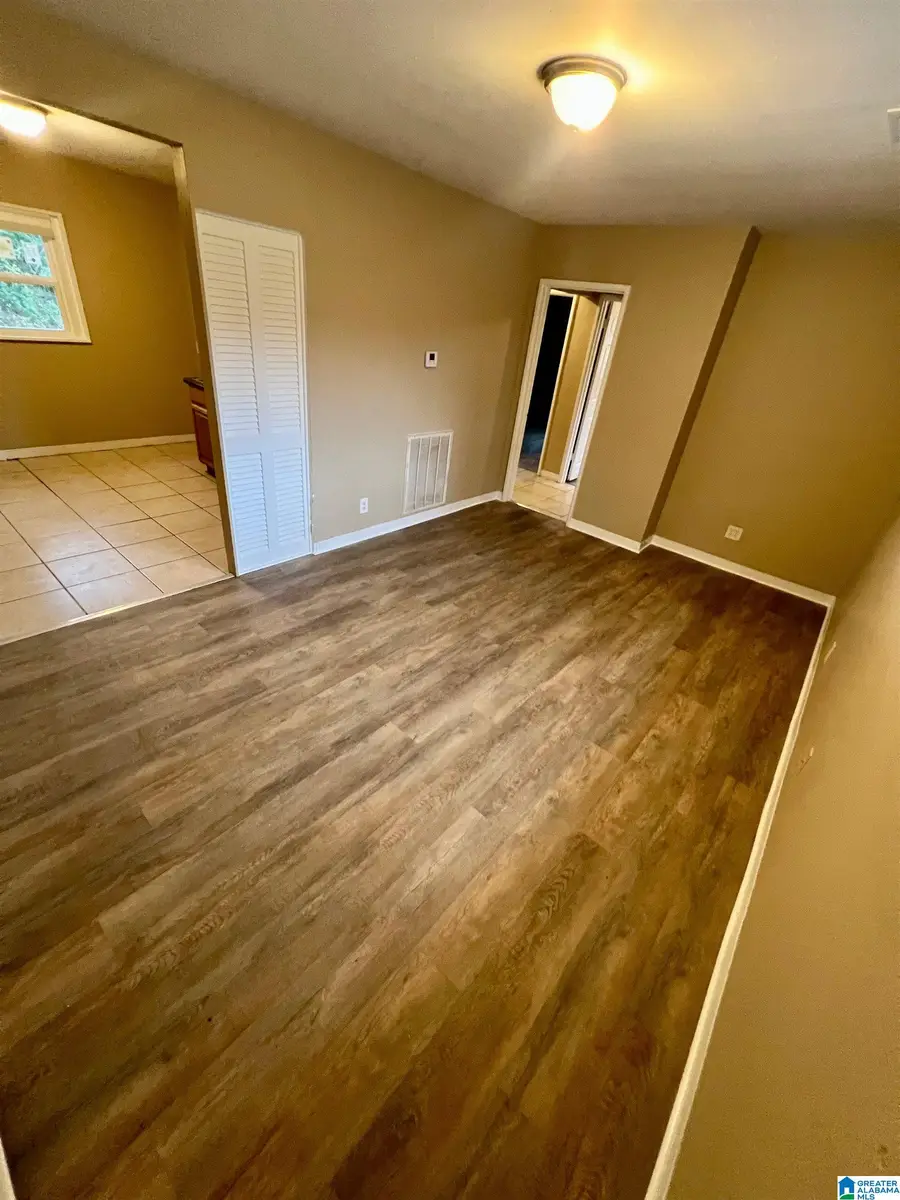 252 MEADOWDALE AVENUE, Birmingham, AL 35215 - Image #3