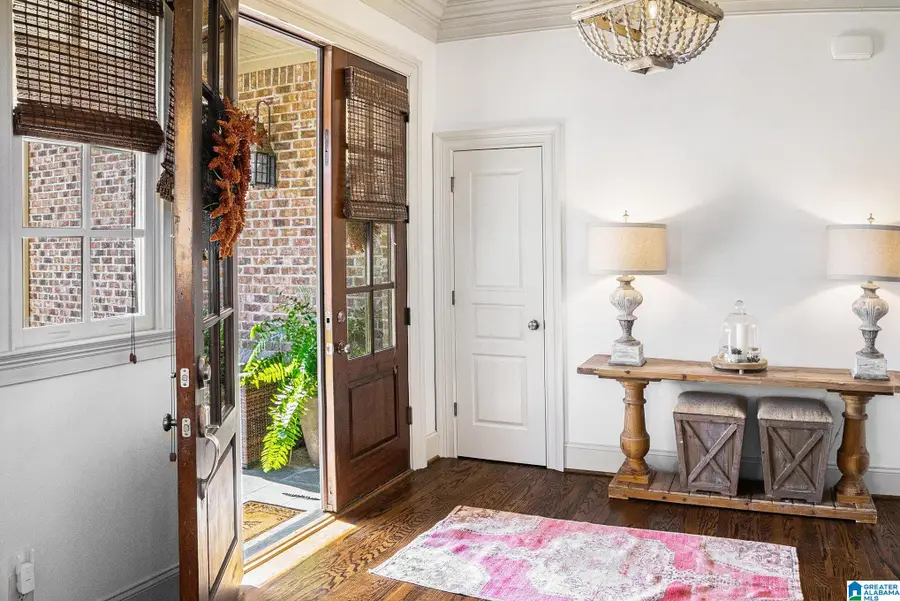 727 HAMPDEN PLACE CIRCLE, Vestavia Hills, AL 35242 - Image #3