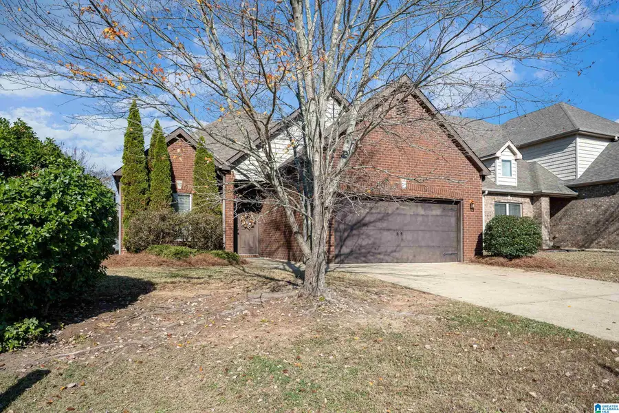 382 GLEN CROSS WAY, Trussville, AL 35173 - Image #2