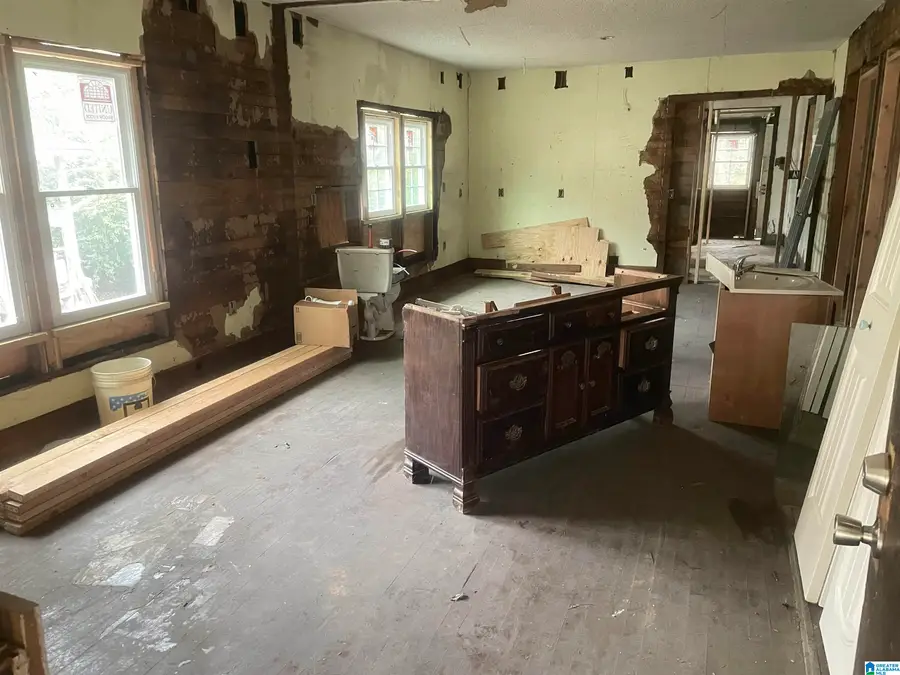 1607 HOLBROOK AVENUE, Bessemer, AL 35020 - Image #2