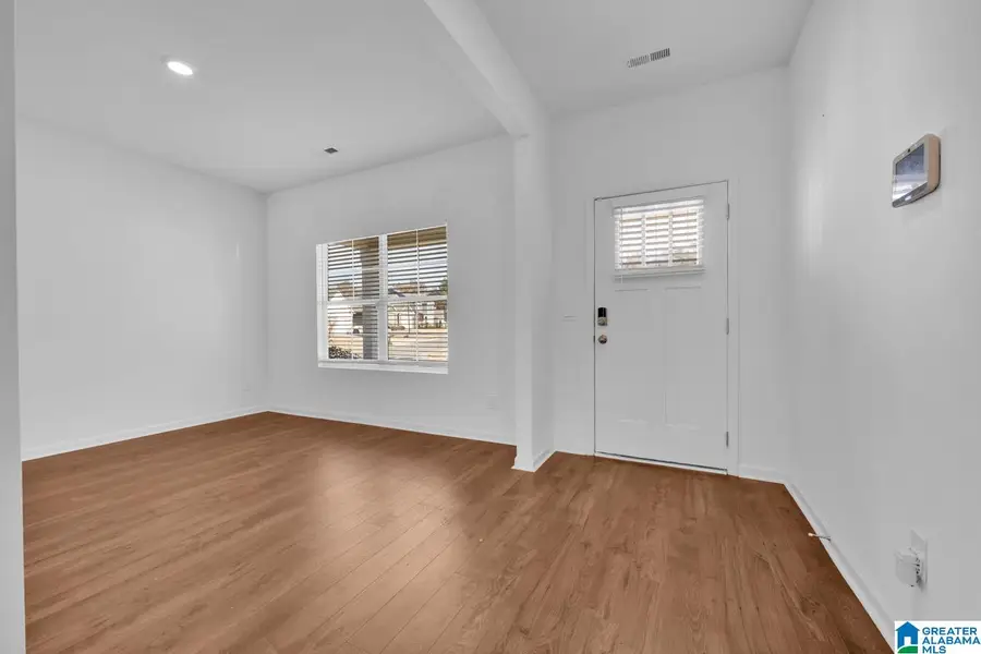 5901 MOUNTAIN VIEW CIRCLE, Bessemer, AL 35022 - Image #3