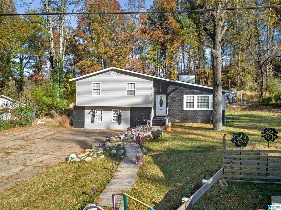 905 KEITH DRIVE, Weaver, AL 36277 - Image #2