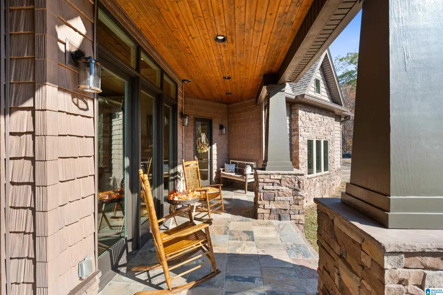 698 FADORA DRIVE, Wilsonville, AL 35186 - Image #3