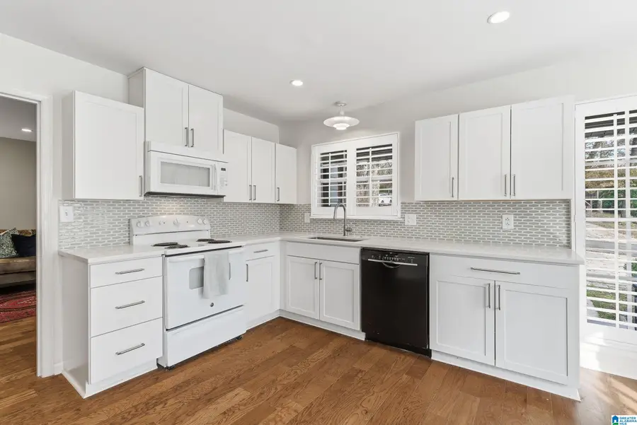 2949 DONITA DRIVE, Vestavia Hills, AL 35243 - Image #2