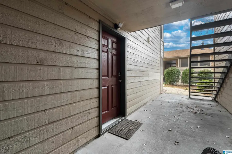 1002 PATTON CREEK LANE, Hoover, AL 35226 - Image #3