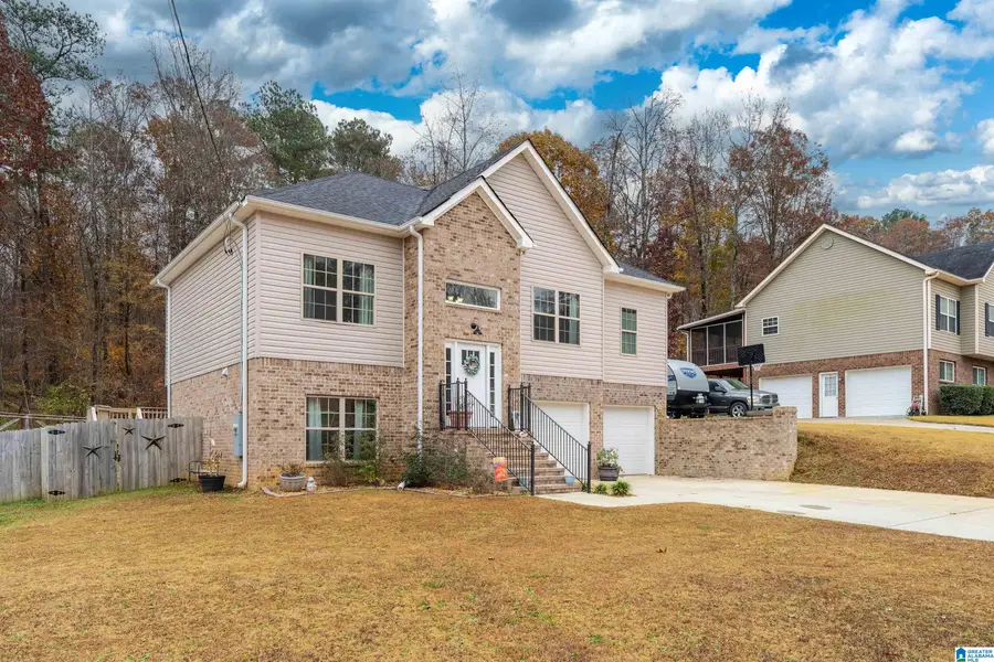 211 WALNUT STREET, Leeds, AL 35094 - Image #3