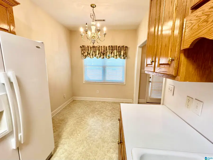 4815 SOUTHERN OAKS LANE, Birmingham, AL 35235 - Image #2