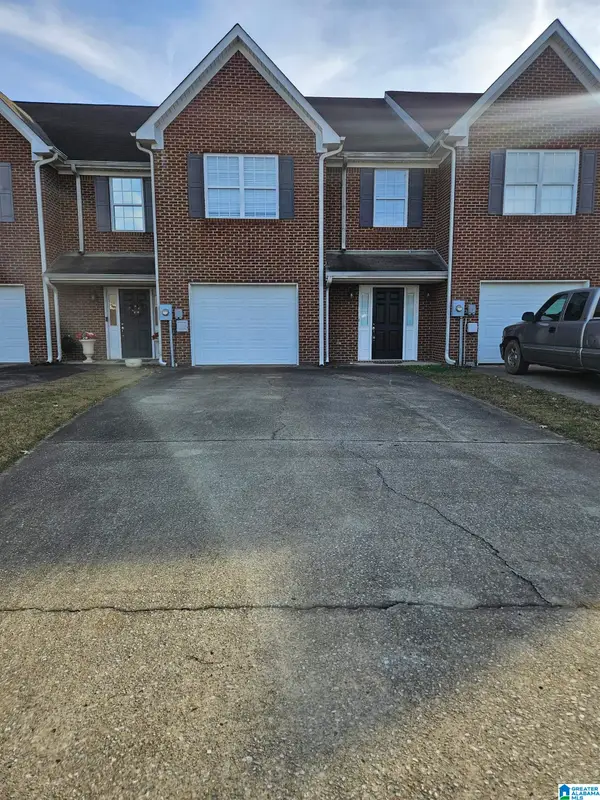 2056 QUEENS COURT, Moody, AL 35004