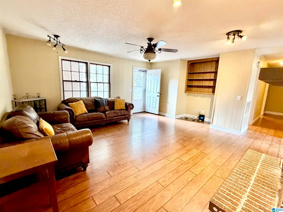 203 POPWELL AVENUE, Clanton, AL 35045 - Image #3