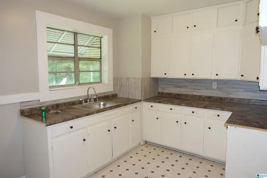 3212 OAKLAND AVENUE, Anniston, AL 36201 - Image #3