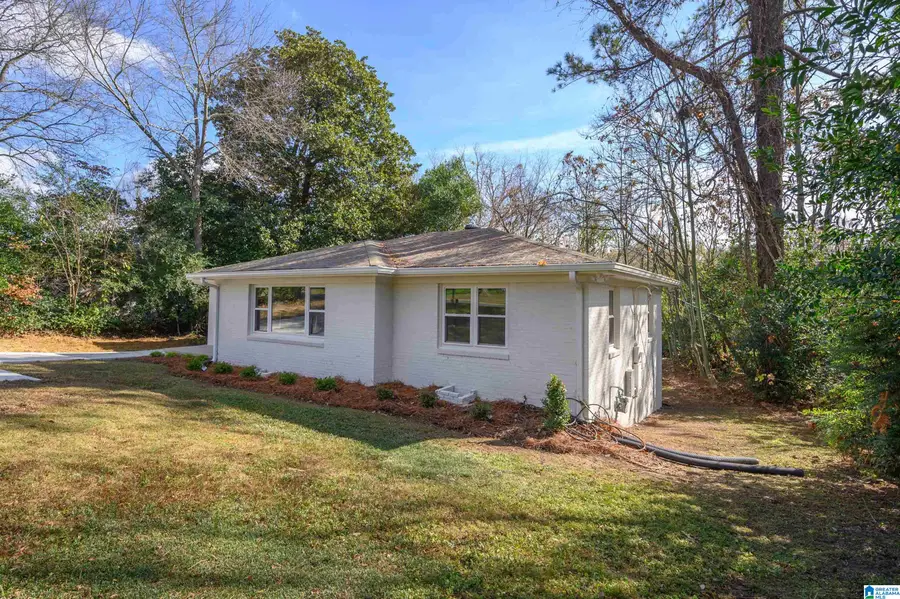 1781 VESTAVIEW LANE, Vestavia Hills, AL 35216 - Image #3