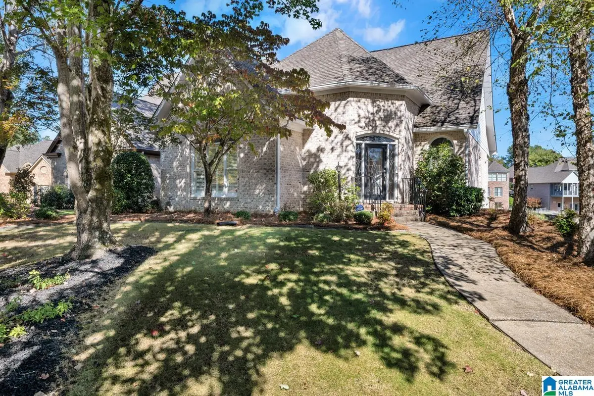 944 LAKE CIRCLE, Hoover, AL 35244 - Image #1