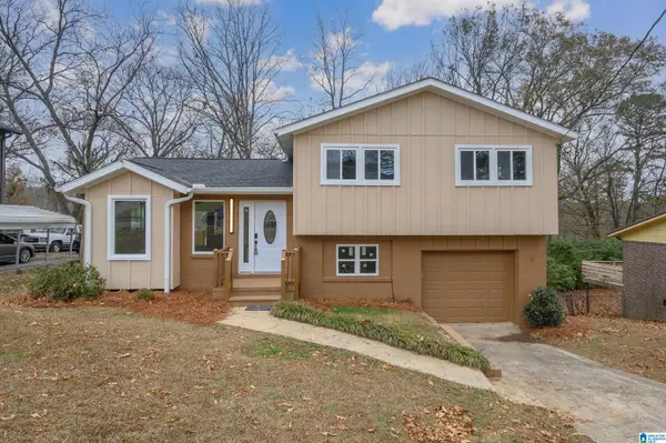 1409 4TH PLACE NW, Center point, AL 35215