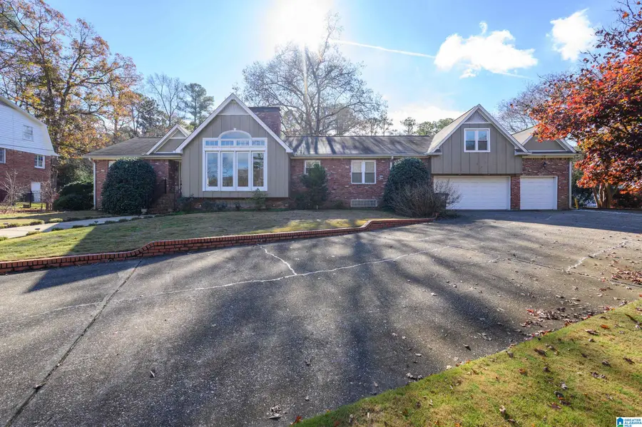 1731 HUMMINGBIRD LANE, Hoover, AL 35226 - Image #2