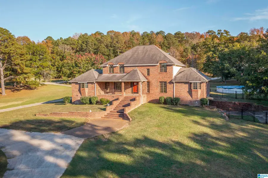 911 SIBERT CIRCLE, Glencoe, AL 35905 - Image #2