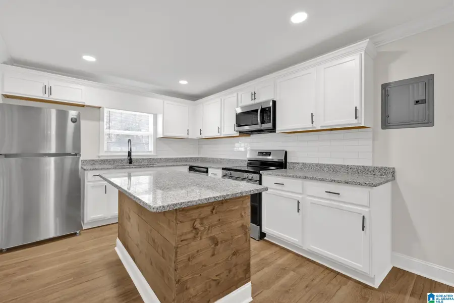 606 W PINE STREET, Sylacauga, AL 35150 - Image #3