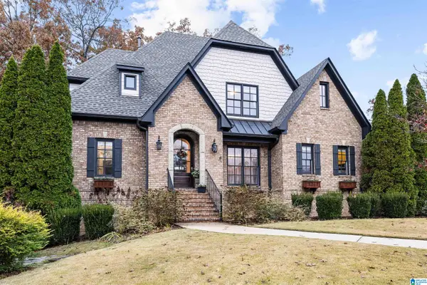 1037 PARKWOOD ROAD, Birmingham, AL 35242