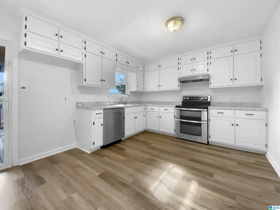 461 4TH WAY, Pleasant Grove, AL 35127 - Image #2