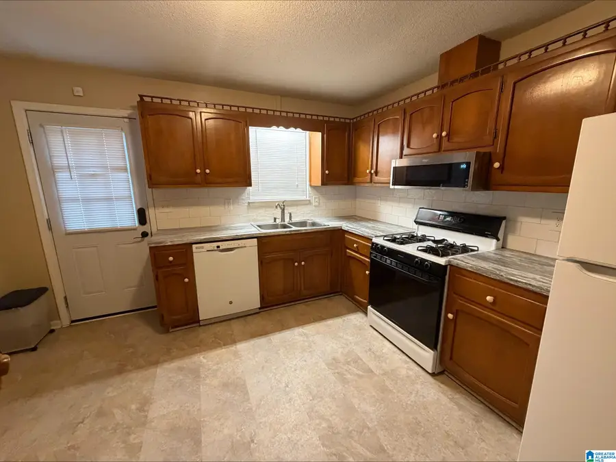 5910 ELIZABETH DRIVE, Trussville, AL 35173 - Image #2