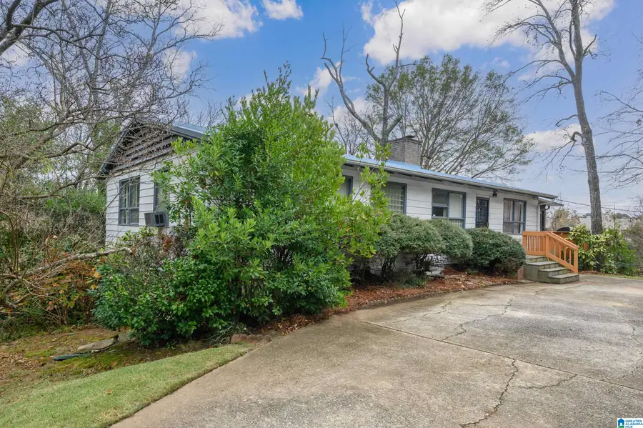 2053 CRESTMONT DRIVE, Vestavia Hills, AL 35226 - Image #2