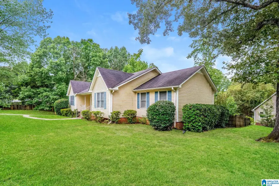 1139 INDEPENDENCE DRIVE, Alabaster, AL 35007 - Image #2