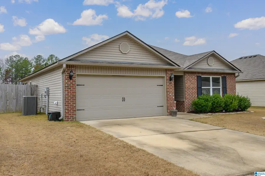 200 STONEBRIAR DRIVE, Calera, AL 35040 - Image #2