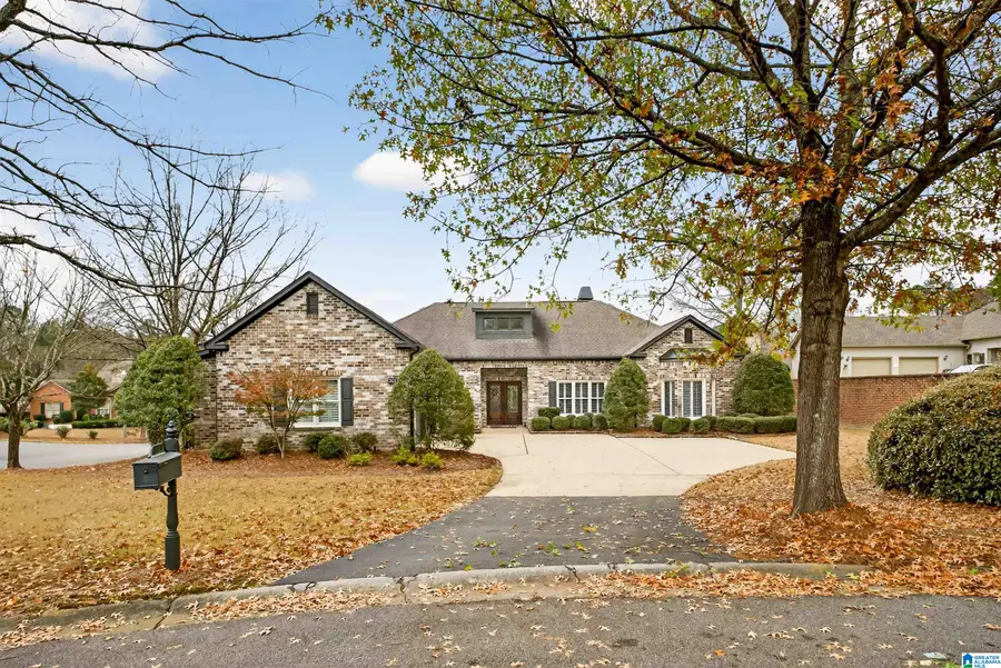 511 SPORRAN PLACE, Vestavia Hills, AL 35242 - Image #2