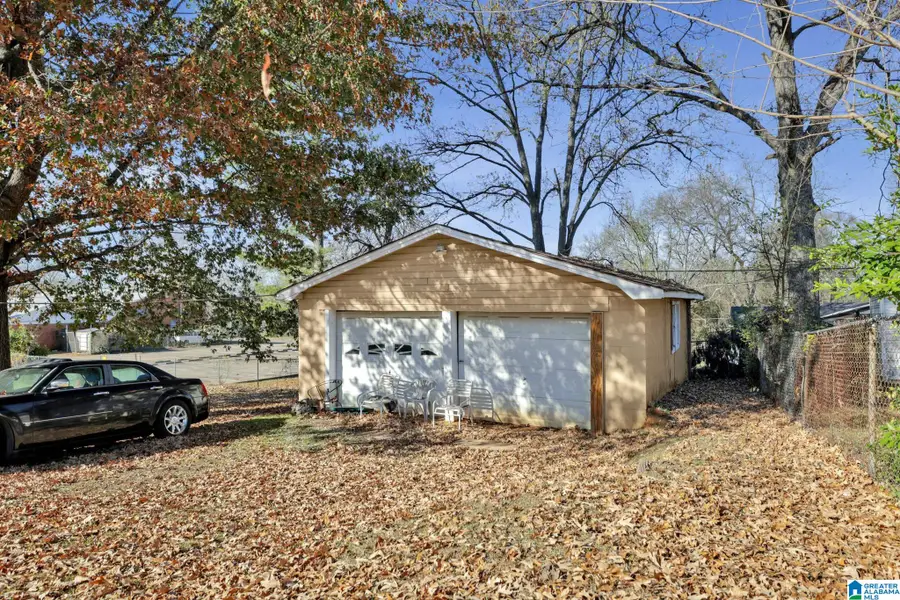 3924 GRASSELLI AVENUE, Birmingham, AL 35221 - Image #2