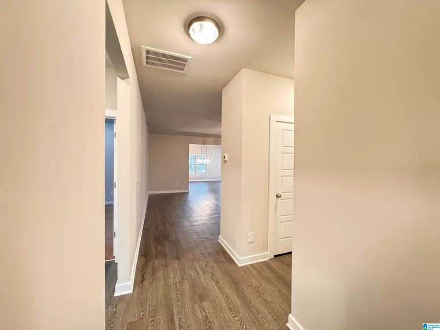 55 RIDGEVIEW CIRCLE, Jemison, AL 35085 - Image #2