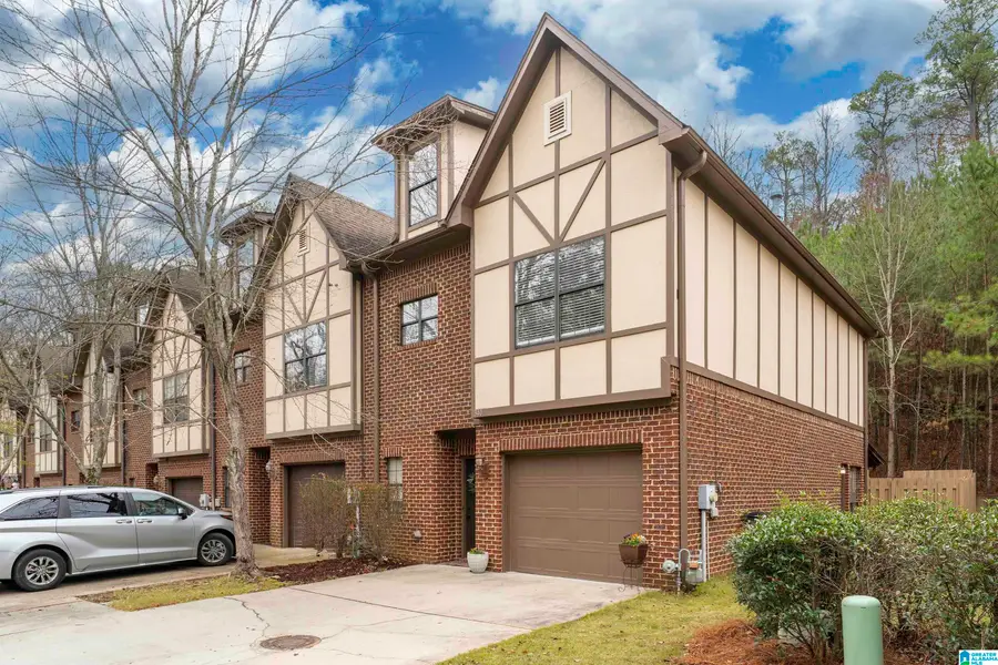 340 AMBER LANE, Hoover, AL 35226 - Image #2