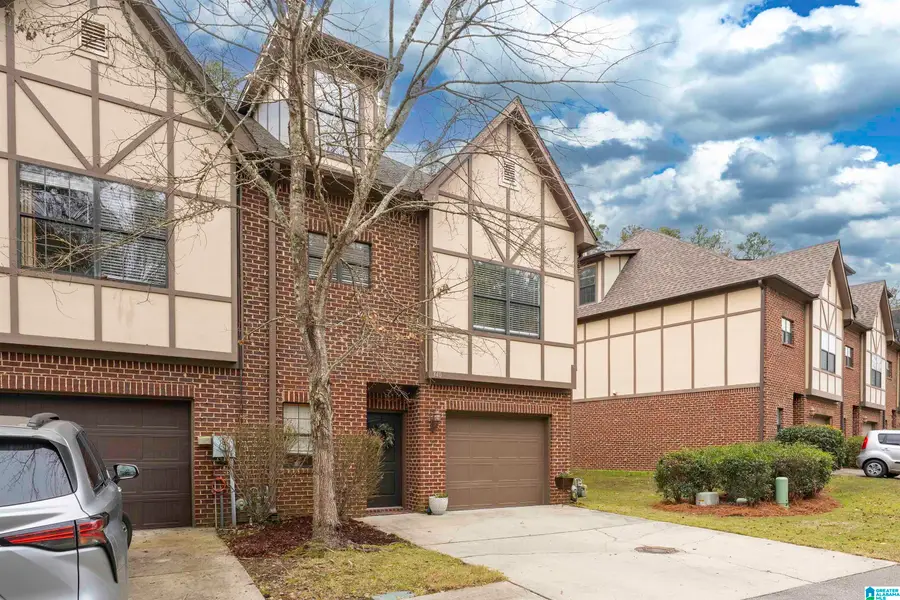 340 AMBER LANE, Hoover, AL 35226 - Image #3