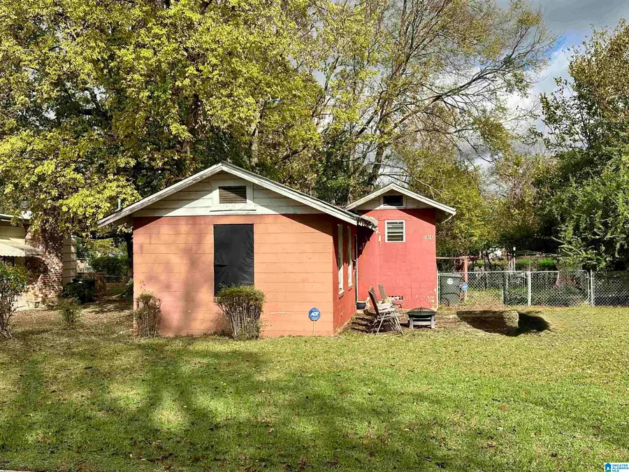 2426 PRINCETON AVENUE SW, Birmingham, AL 35211 - Image #2