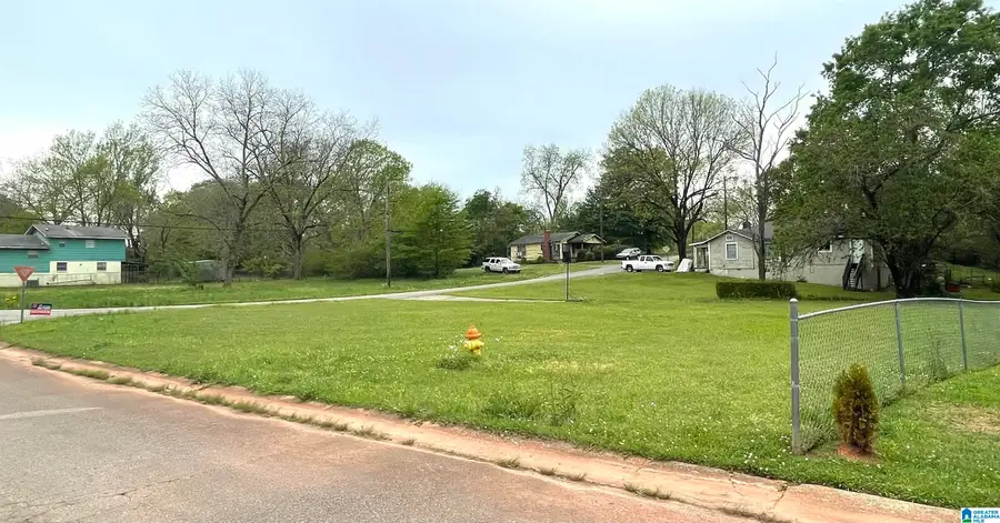 3002 HOLBROOK AVENUE, Bessemer, AL 35020 - Image #3