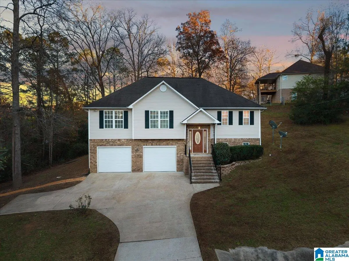 33 OAK BROOK CIRCLE, Cleveland, AL 35049 - Image #1