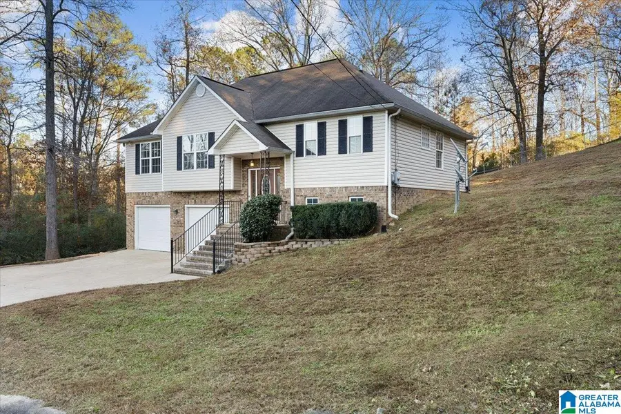 33 OAK BROOK CIRCLE, Cleveland, AL 35049 - Image #3