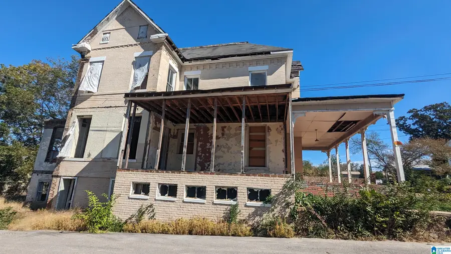 110 COFFEE STREET, Talladega, AL 35160 - Image #2