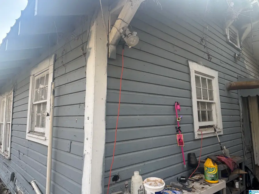 2060 E LAKE BOULEVARD, Tarrant, AL 35217 - Image #3