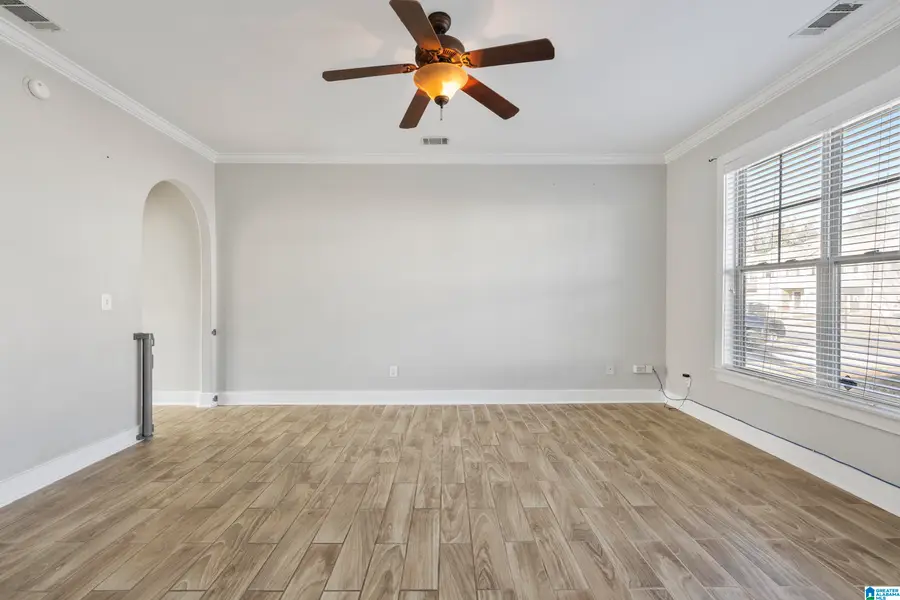 655 THE HEIGHTS LANE, Calera, AL 35040 - Image #3