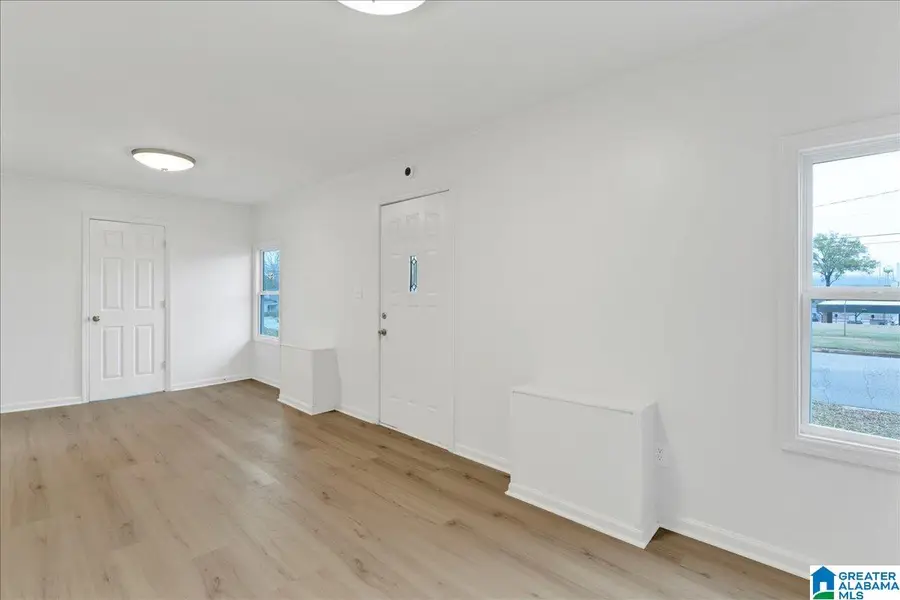 1524 33RD AVENUE N, Birmingham, AL 35207 - Image #2