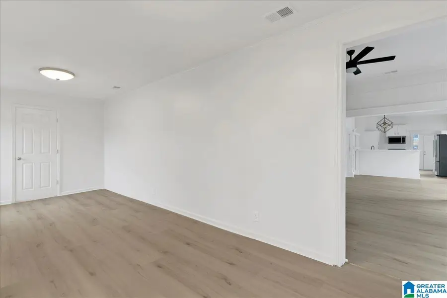 1524 33RD AVENUE N, Birmingham, AL 35207 - Image #3