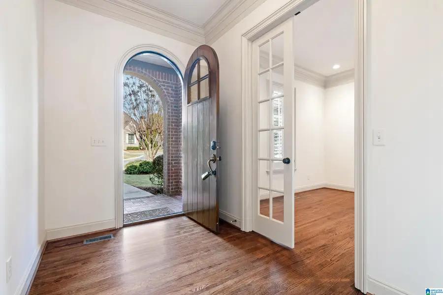 2230 OVERLOOK CREST, Vestavia Hills, AL 35226 - Image #3
