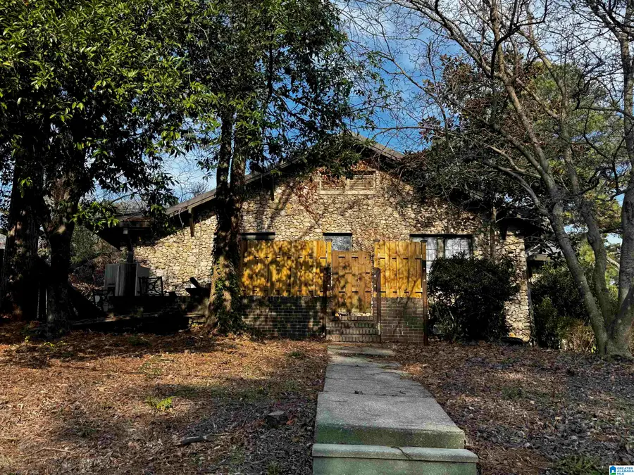 1118 CAMELLIA ROAD, Birmingham, AL 35215 - Image #2