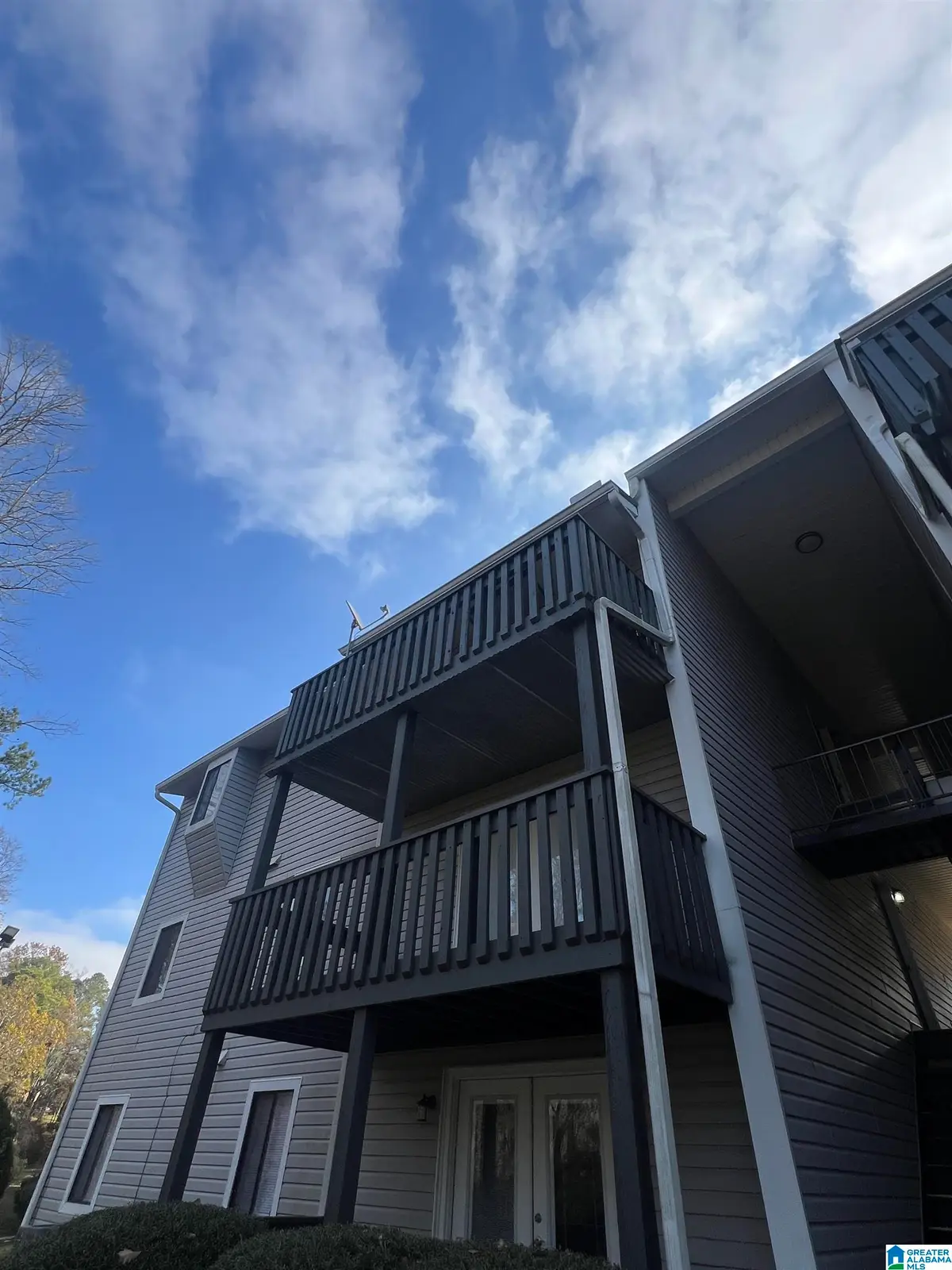 407 WOODLAND VILLAGE, Homewood, AL 35216 - Image #1