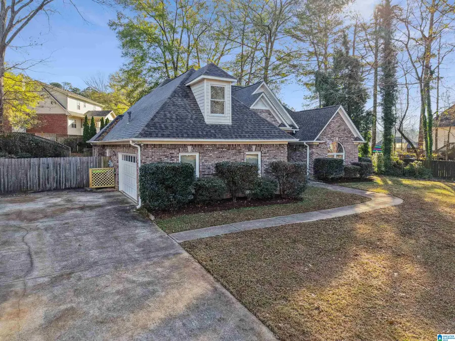 539 WOODRUFF PARKWAY, Leeds, AL 35094 - Image #2